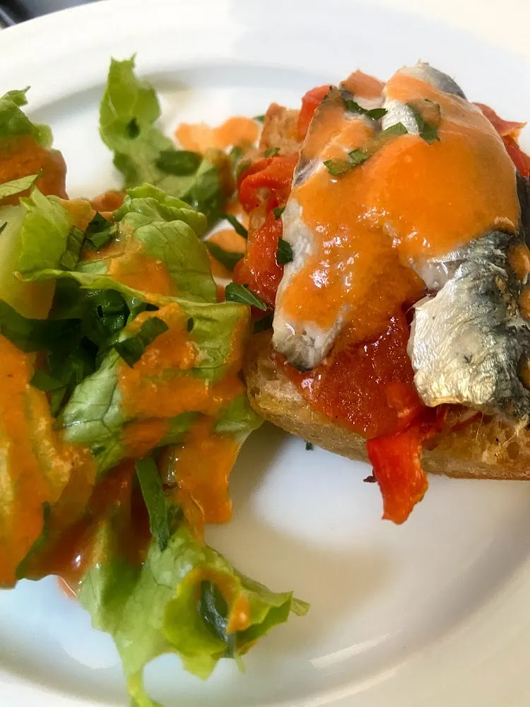Sardines Sur Toast Melba